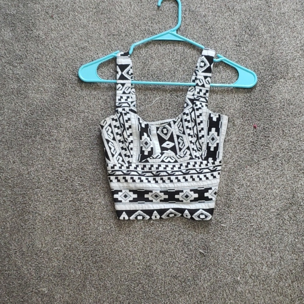 Crop top